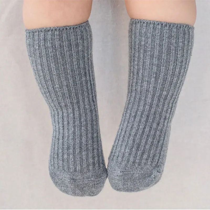Kaus Kaki Lantai Huruf Putih S - Unisex Baby Socks Non Slip ulasan dan harga